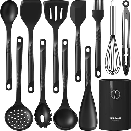 Best Alternative to Black Plastic Kitchen Utensils